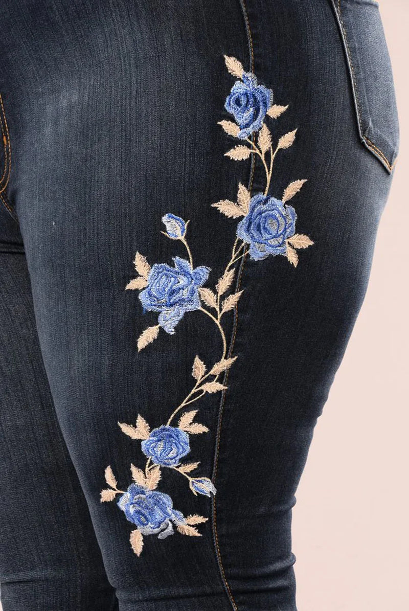 Embroidered 2022 High Waist Jeans Jeans Women'S Trousers Pencil Pants Models Feet Pants Women'S New Jeans